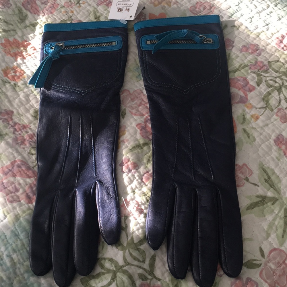 Coach leather gloves